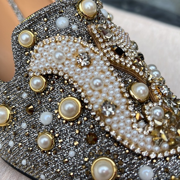 BEAUTIFUL SHOES - Picture 12 of 15